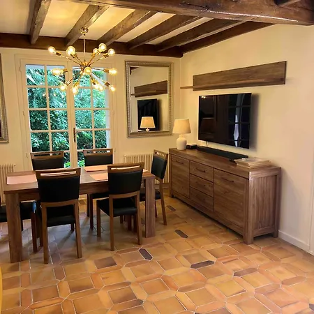 Villa Champenoise, La Psiere Courthiezy